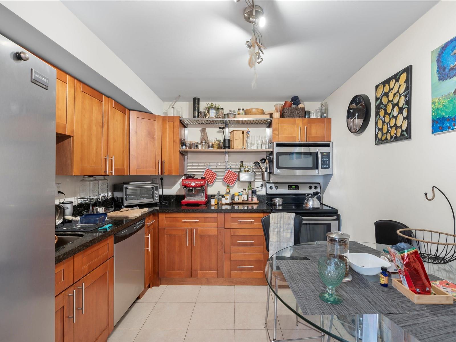 Oceanview Park Condo - Residential