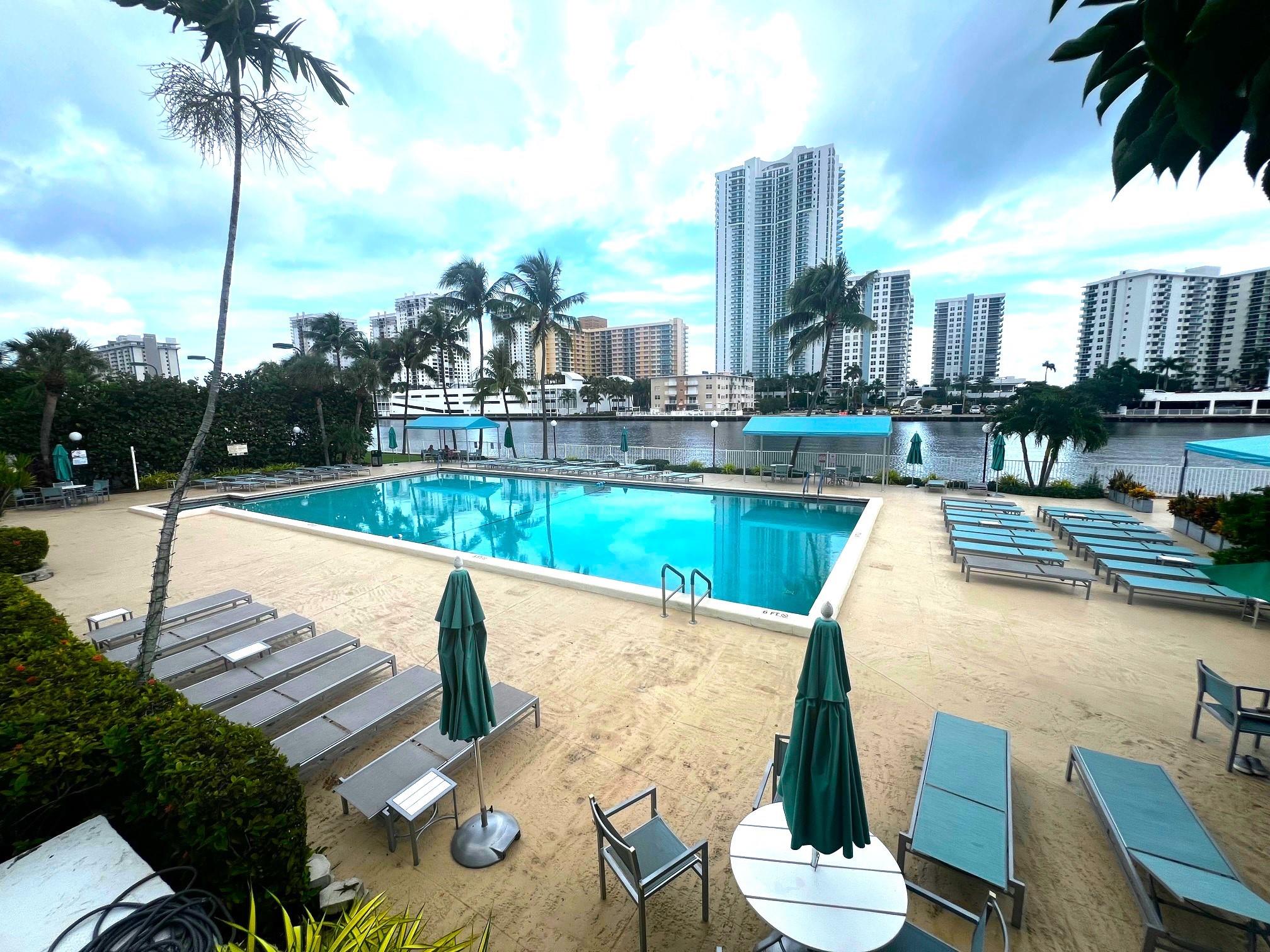 Oceanview Park Condo - Residential