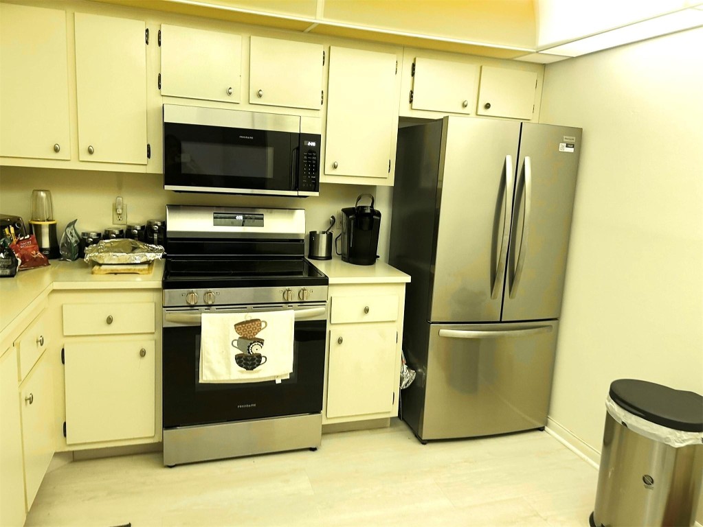 Bermuda Village B Condo - Residential Lease