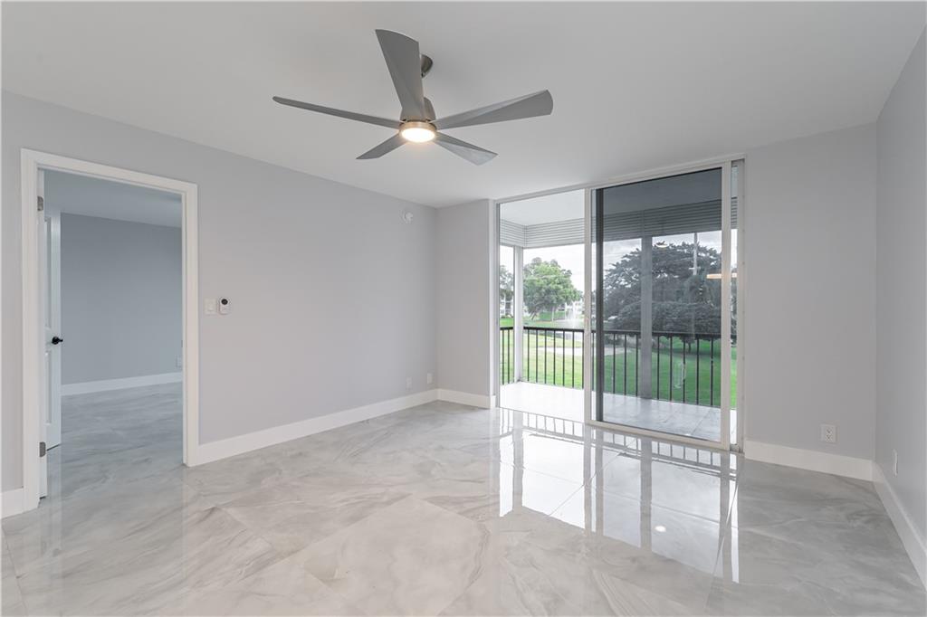 Hollybrook Golf & Tennis - Residential