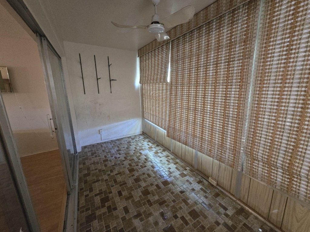 Sands Point - Residential