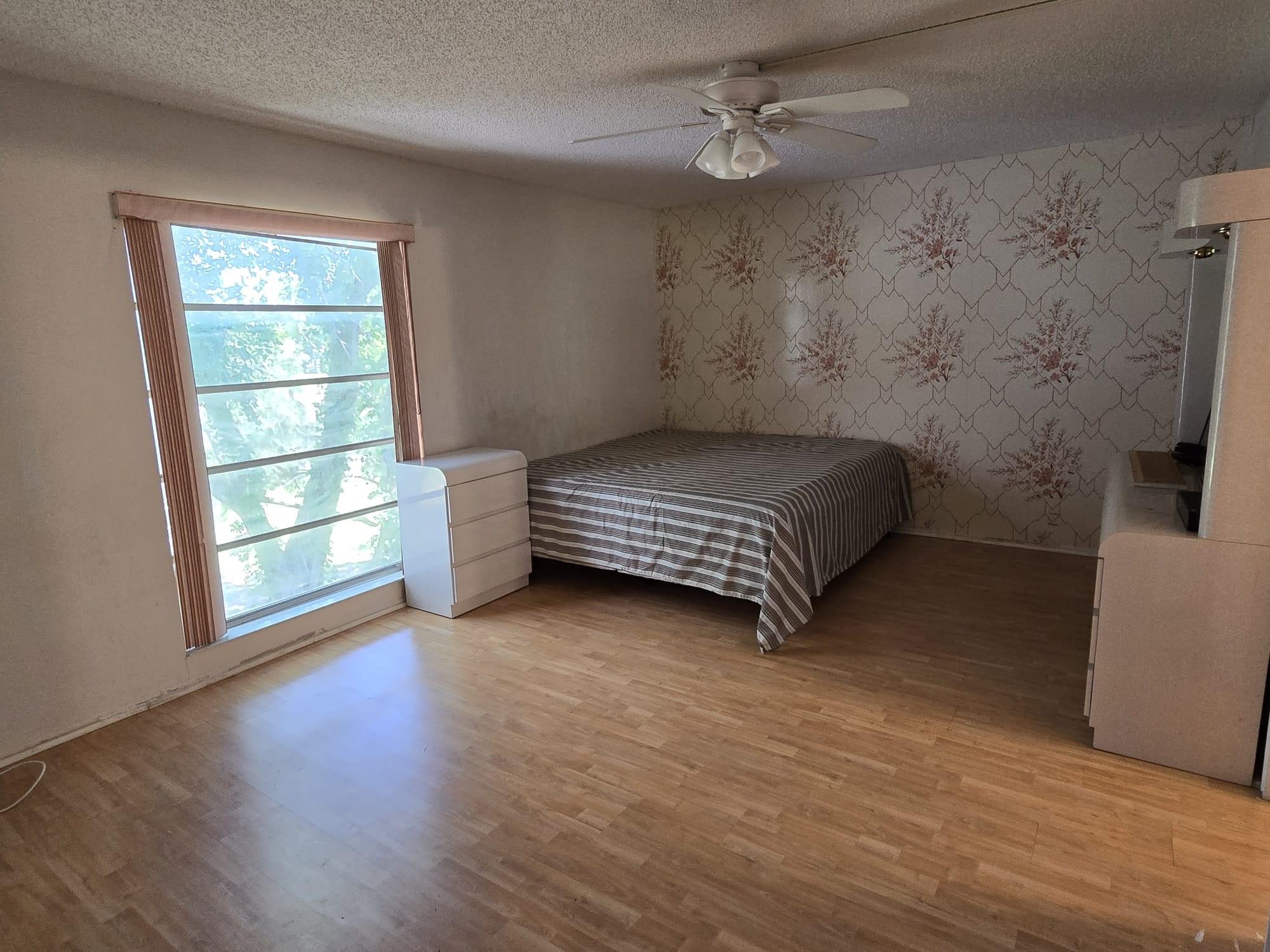 Sands Point - Residential
