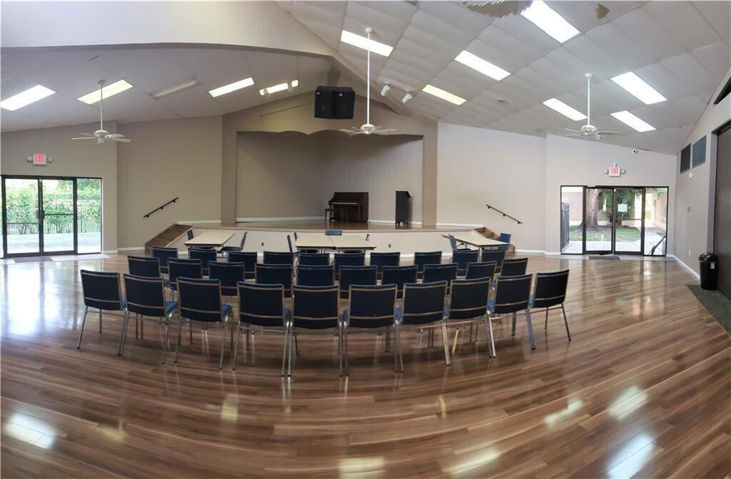 Sands Point - Residential