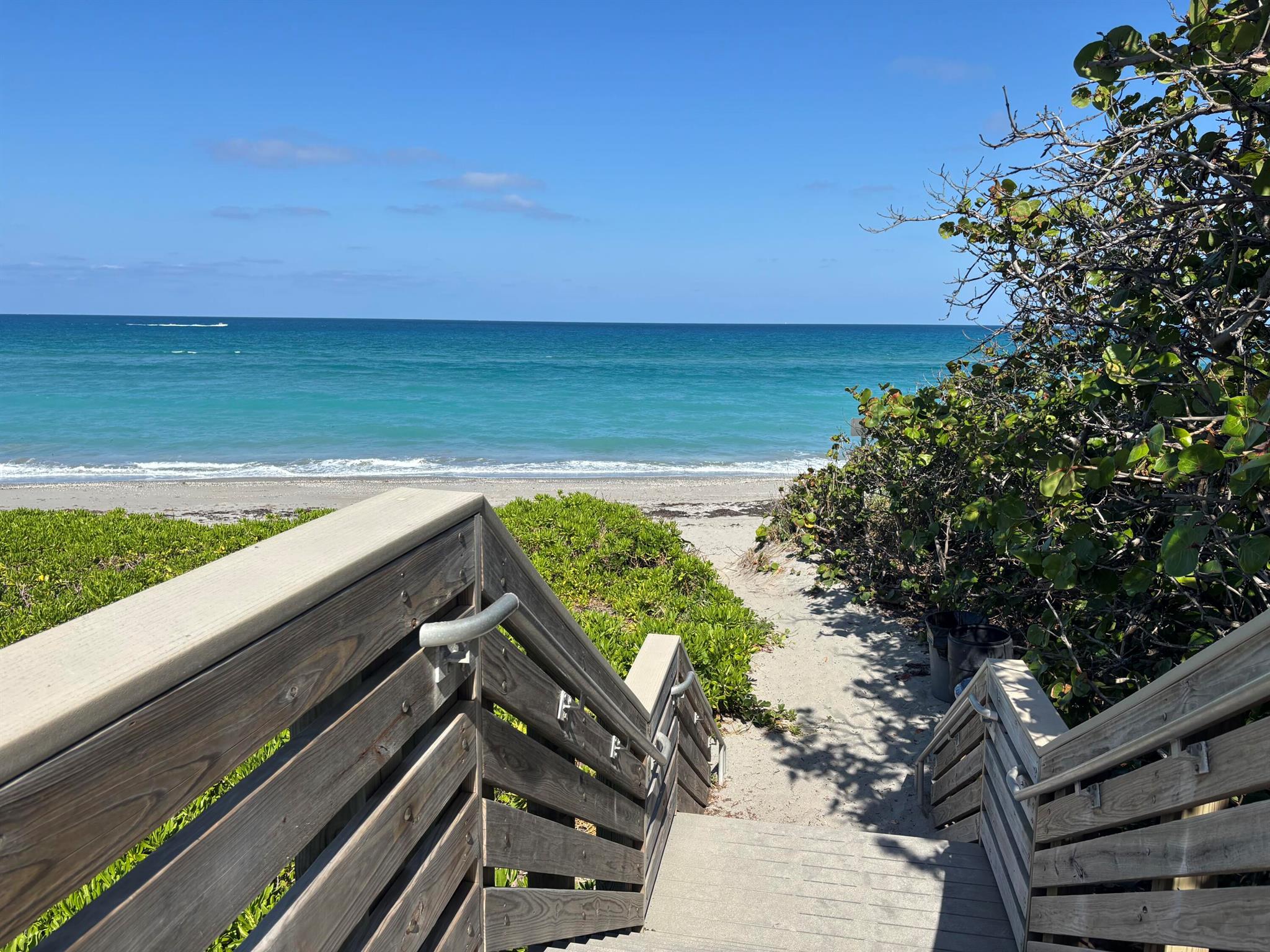 NEW PALM BEACH HEIGHTS - Residential