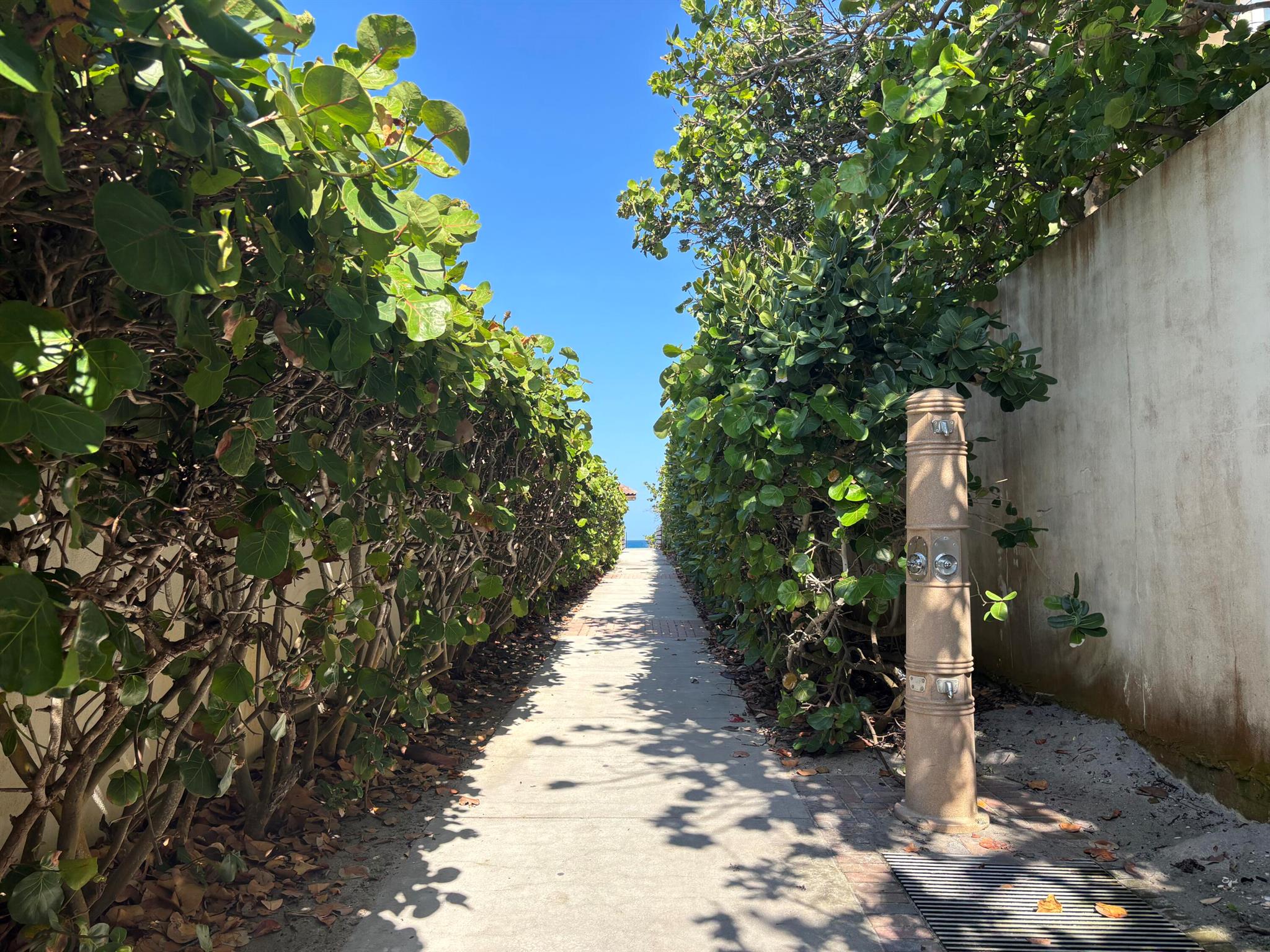 NEW PALM BEACH HEIGHTS - Residential