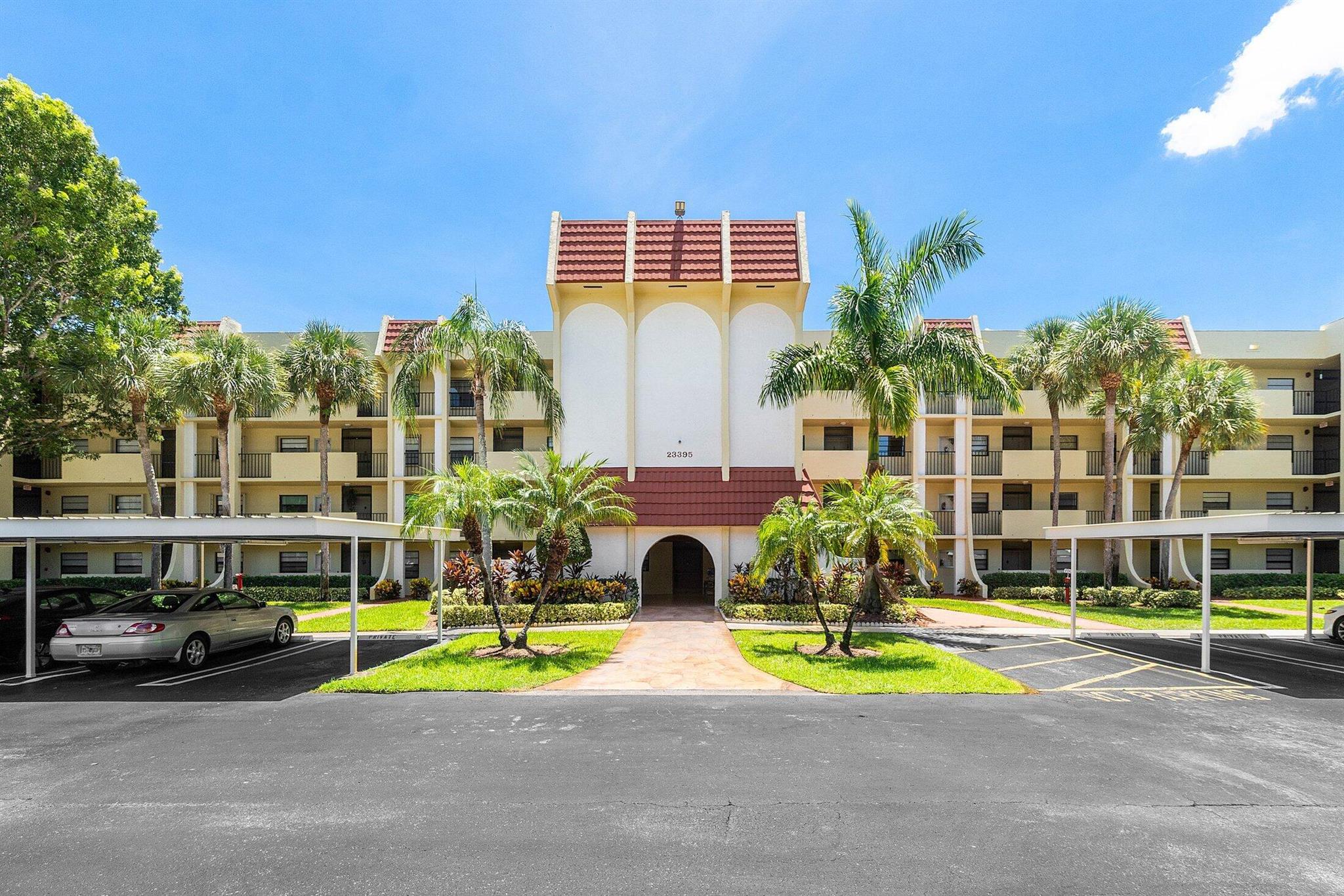 PINES OF BOCA BARWOOD CON - Residential