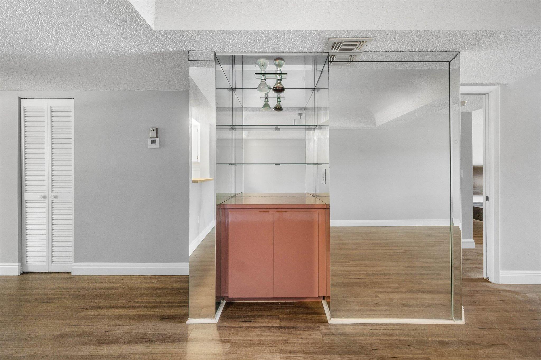 PINES OF BOCA BARWOOD CON - Residential