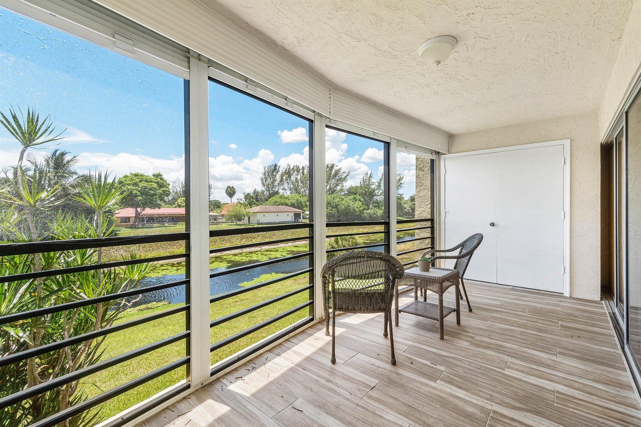 PINES OF BOCA BARWOOD CON - Residential