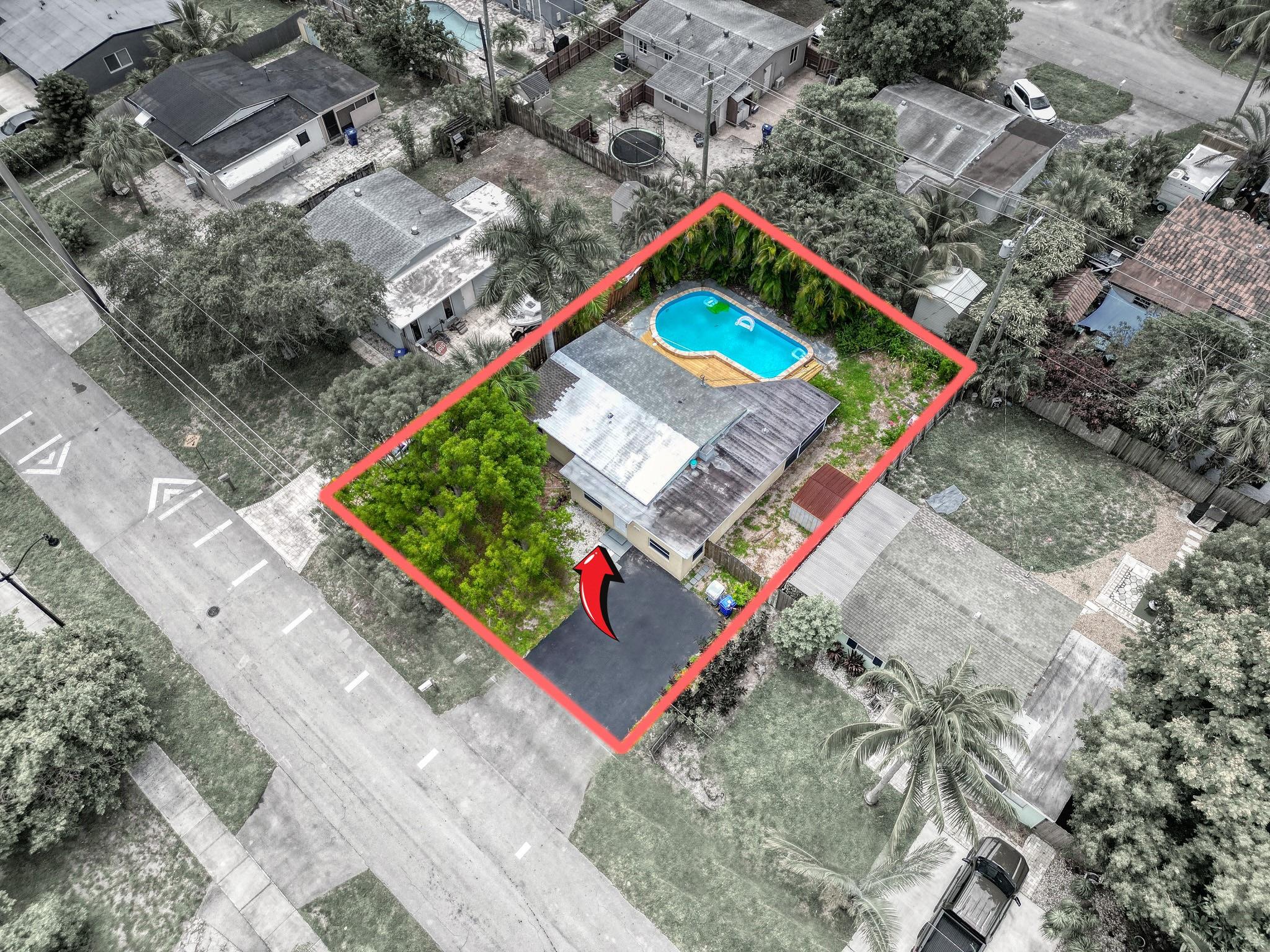 Collier Manor 4th Add 38- - Residential