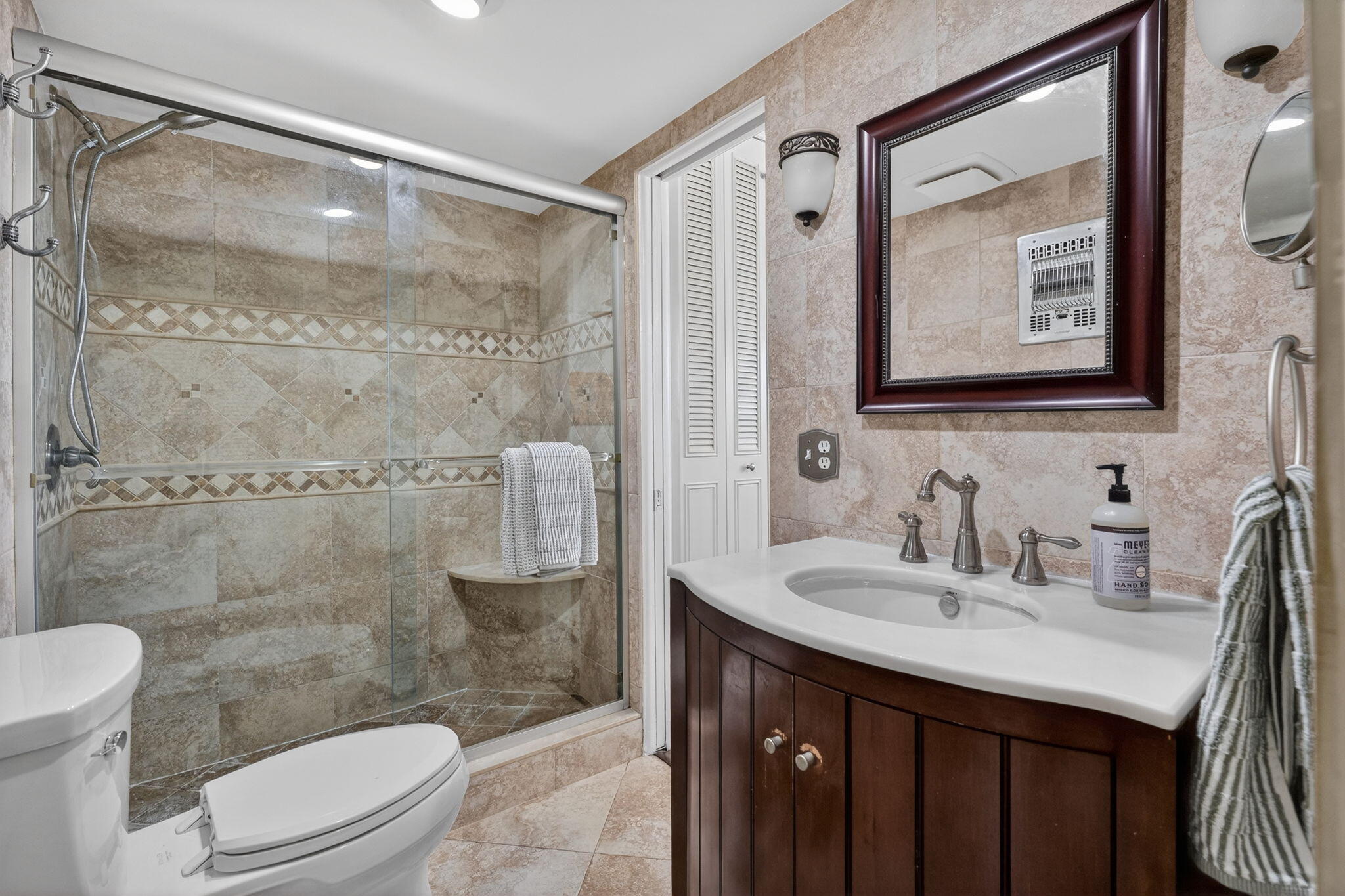 MARINA HARBOUR CONDOMINIUM - Residential