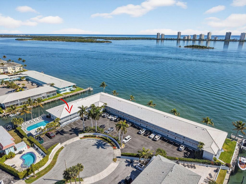 Photo of 100 Lehane Terrace #28, North Palm Beach, FL 33408 (MLS # R11166742)