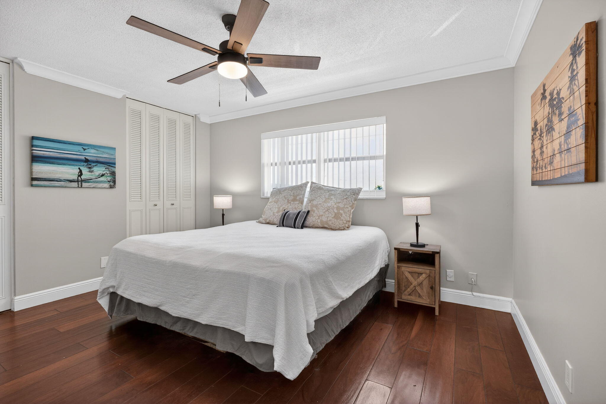 MARINA HARBOUR CONDOMINIUM - Residential