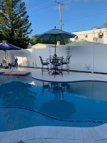 LAKE WORTH yTOWN OF - Residential Lease