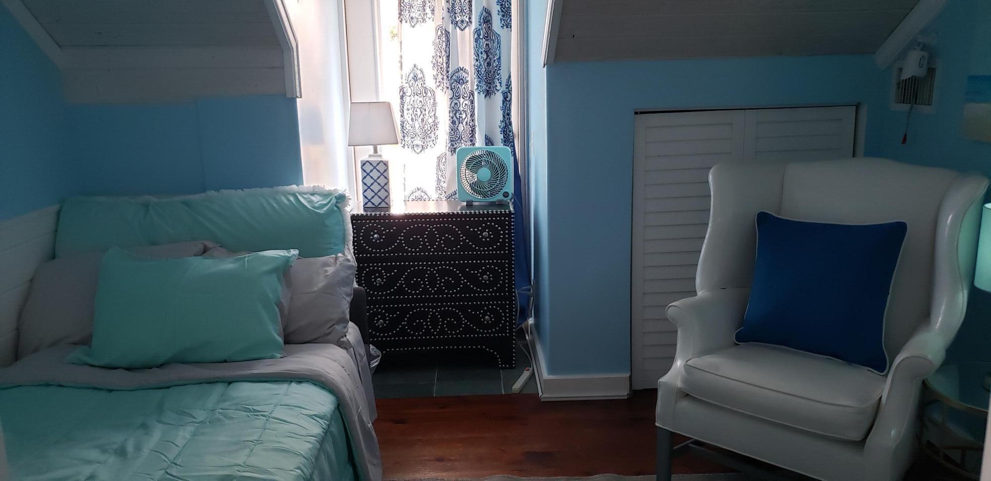 LAKE WORTH yTOWN OF - Residential Lease