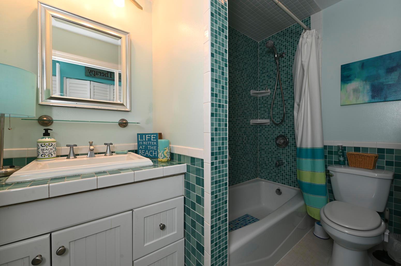 LAKE WORTH yTOWN OF - Residential Lease