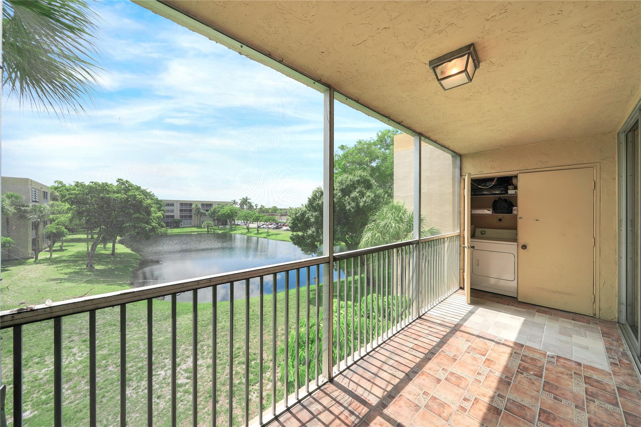 Cypress Chase North 4 Con - Residential Lease