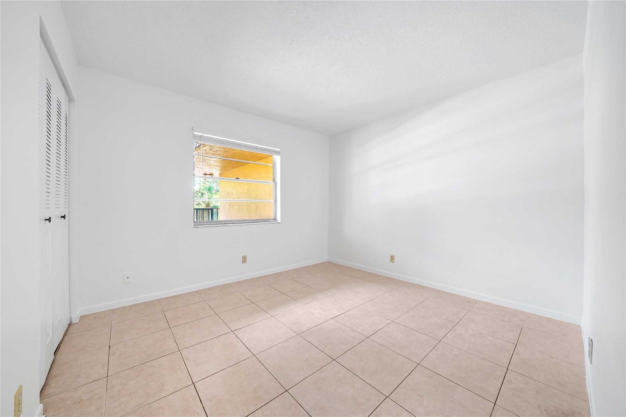 Cypress Chase North 4 Con - Residential Lease