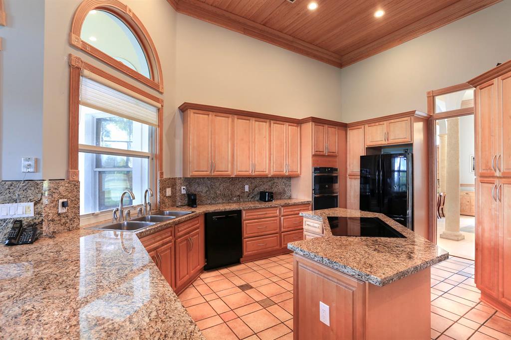 PALM BEACH POINT - Residential