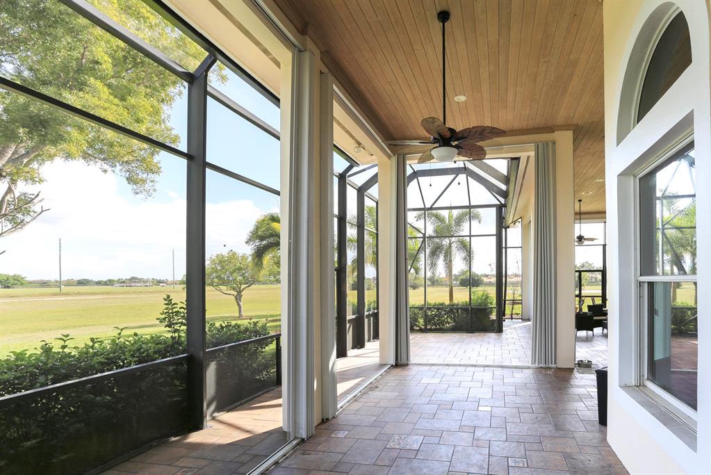 PALM BEACH POINT - Residential