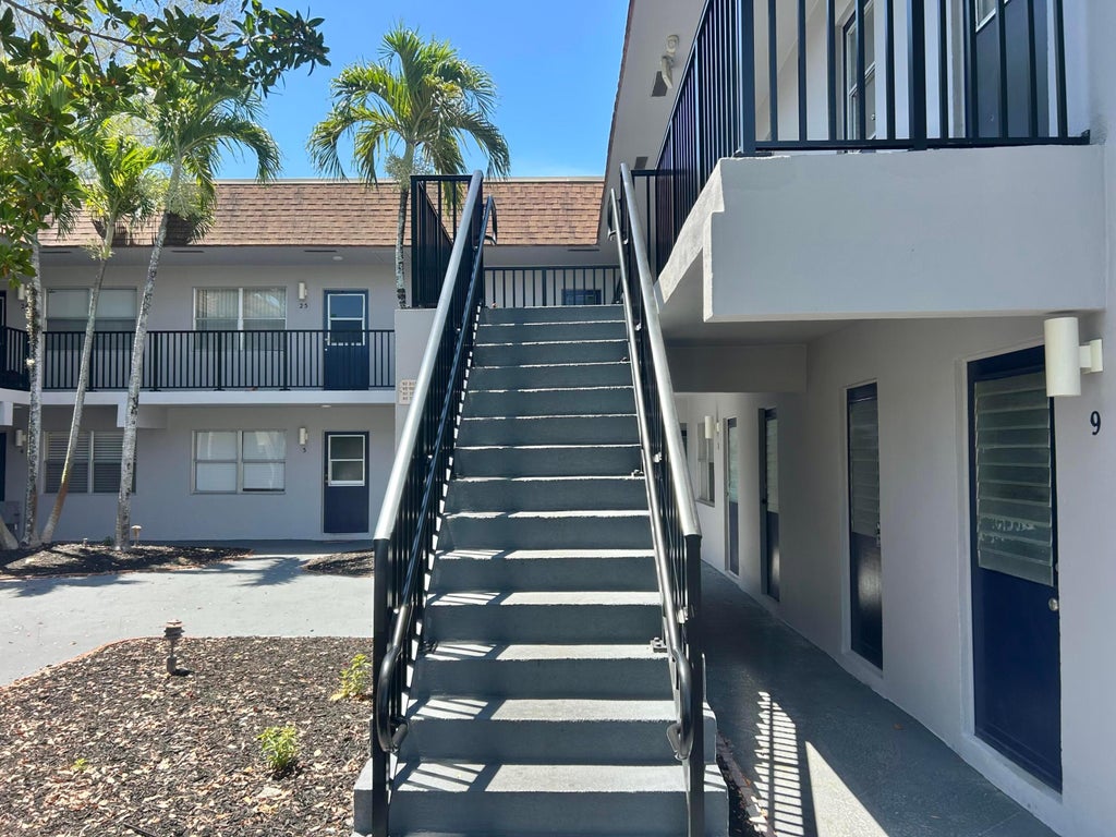 Photo of 260 NW 19th Street #0290, Boca Raton, FL 33432 (MLS # B26023629)
