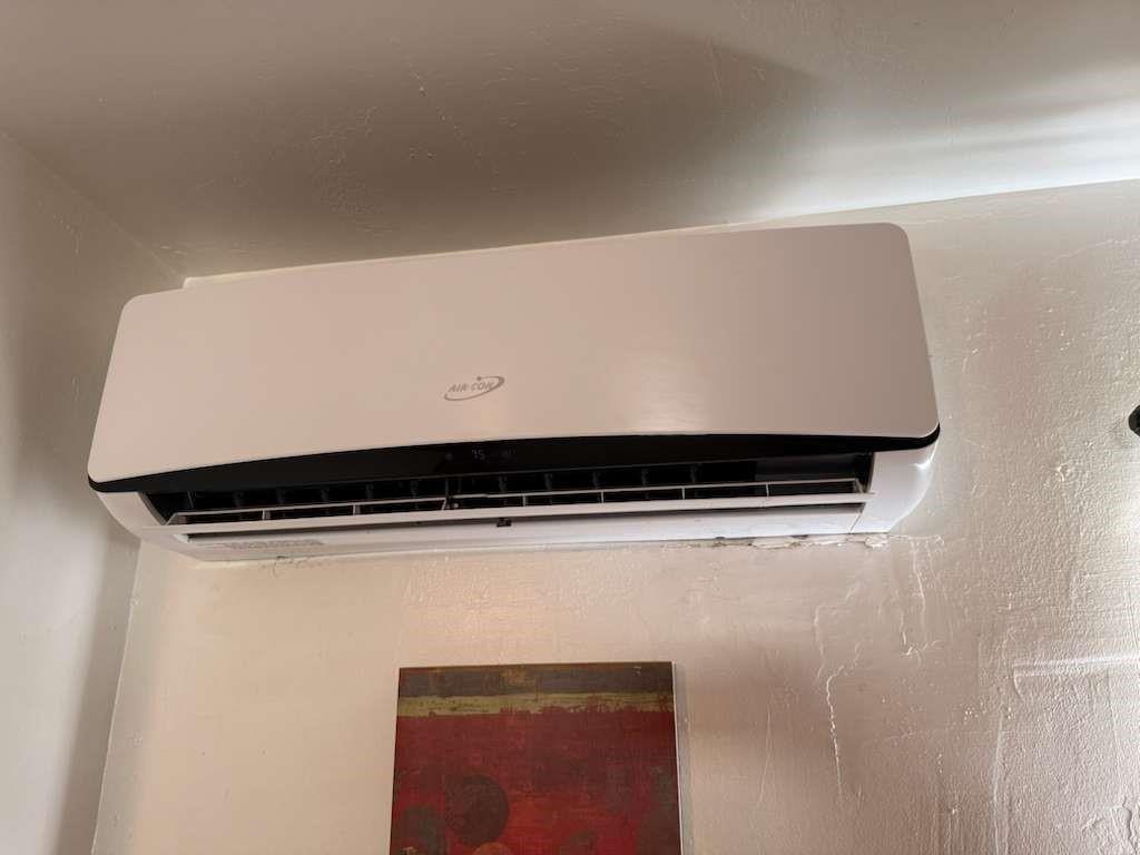 Hallandale Park 5-20 B - Residential Lease