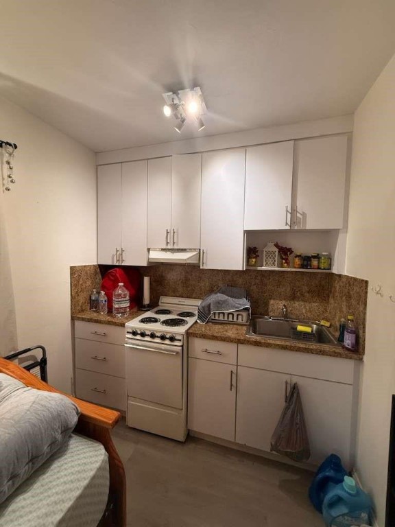 Hallandale Park 5-20 B - Residential Lease