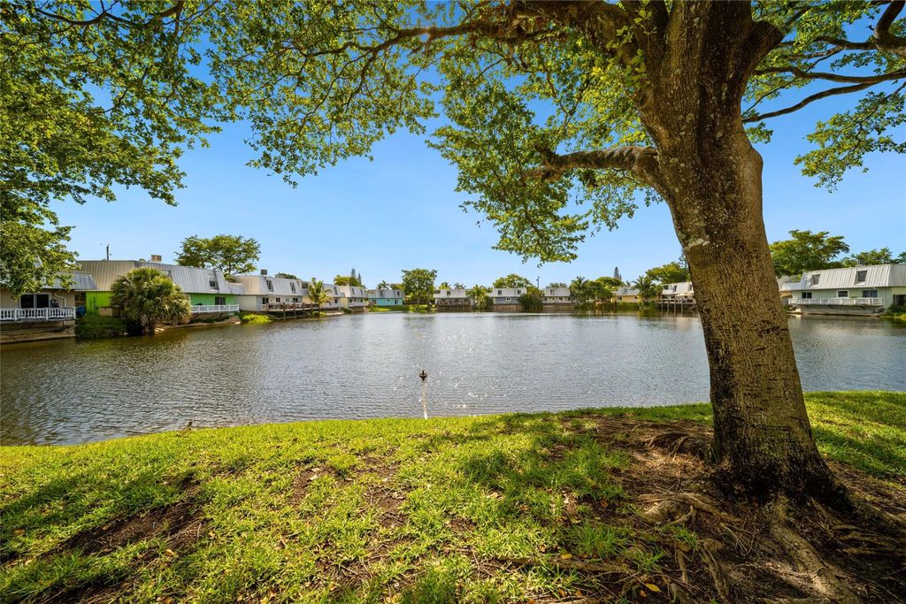 Photo of 4050 NE 12 Terrace #45-2, Oakland Park, FL 33334 (MLS # F10527928)