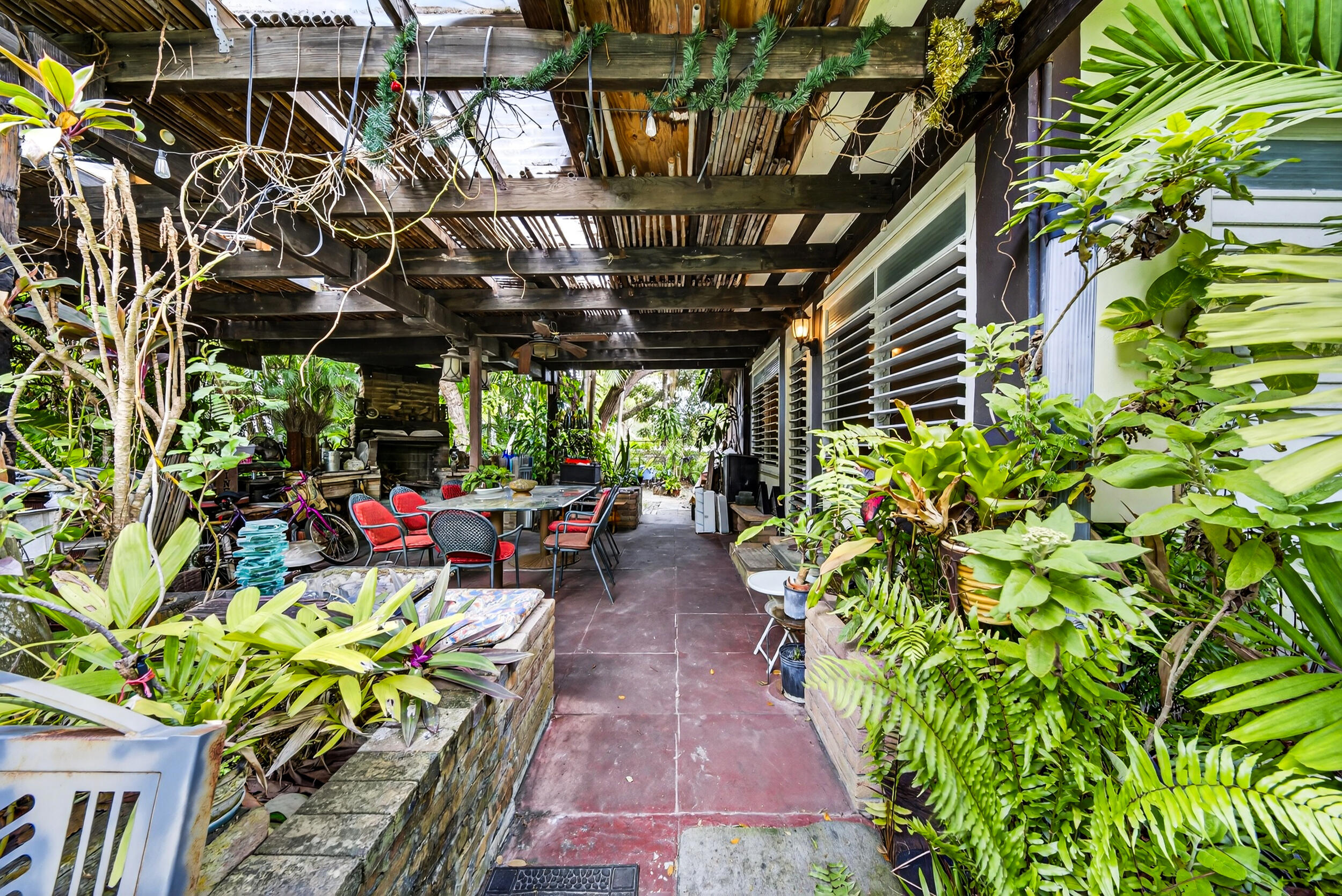 CORAL GABLES CRAFTS SEC - Residential