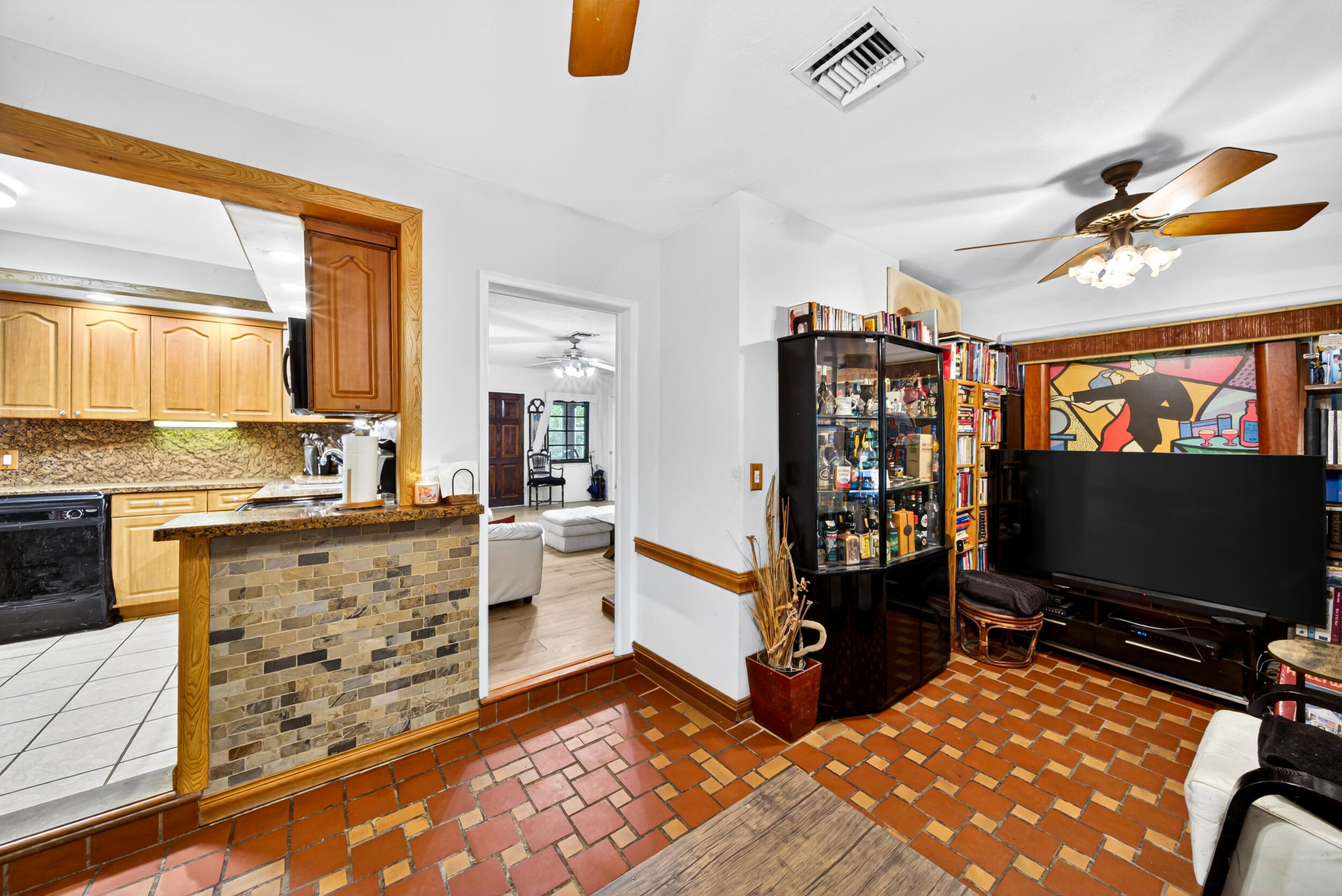 CORAL GABLES CRAFTS SEC - Residential