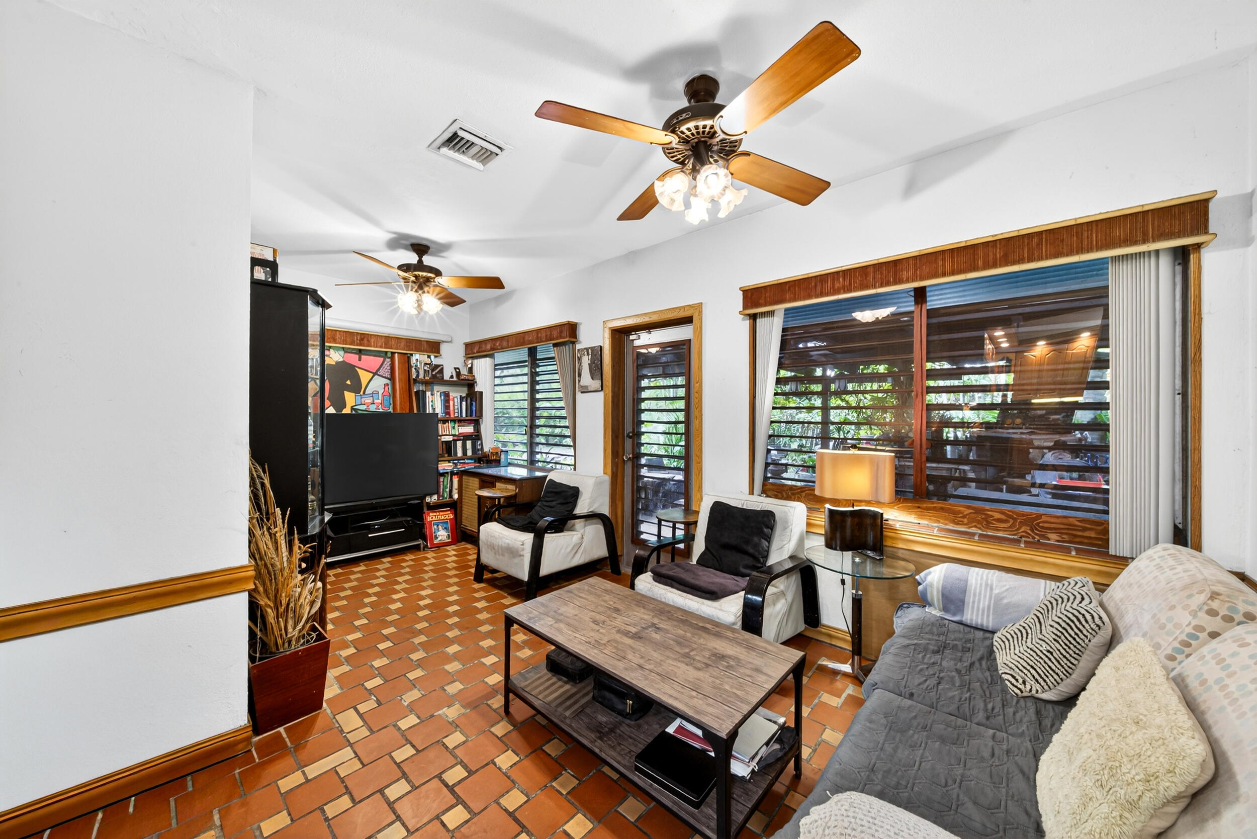 CORAL GABLES CRAFTS SEC - Residential