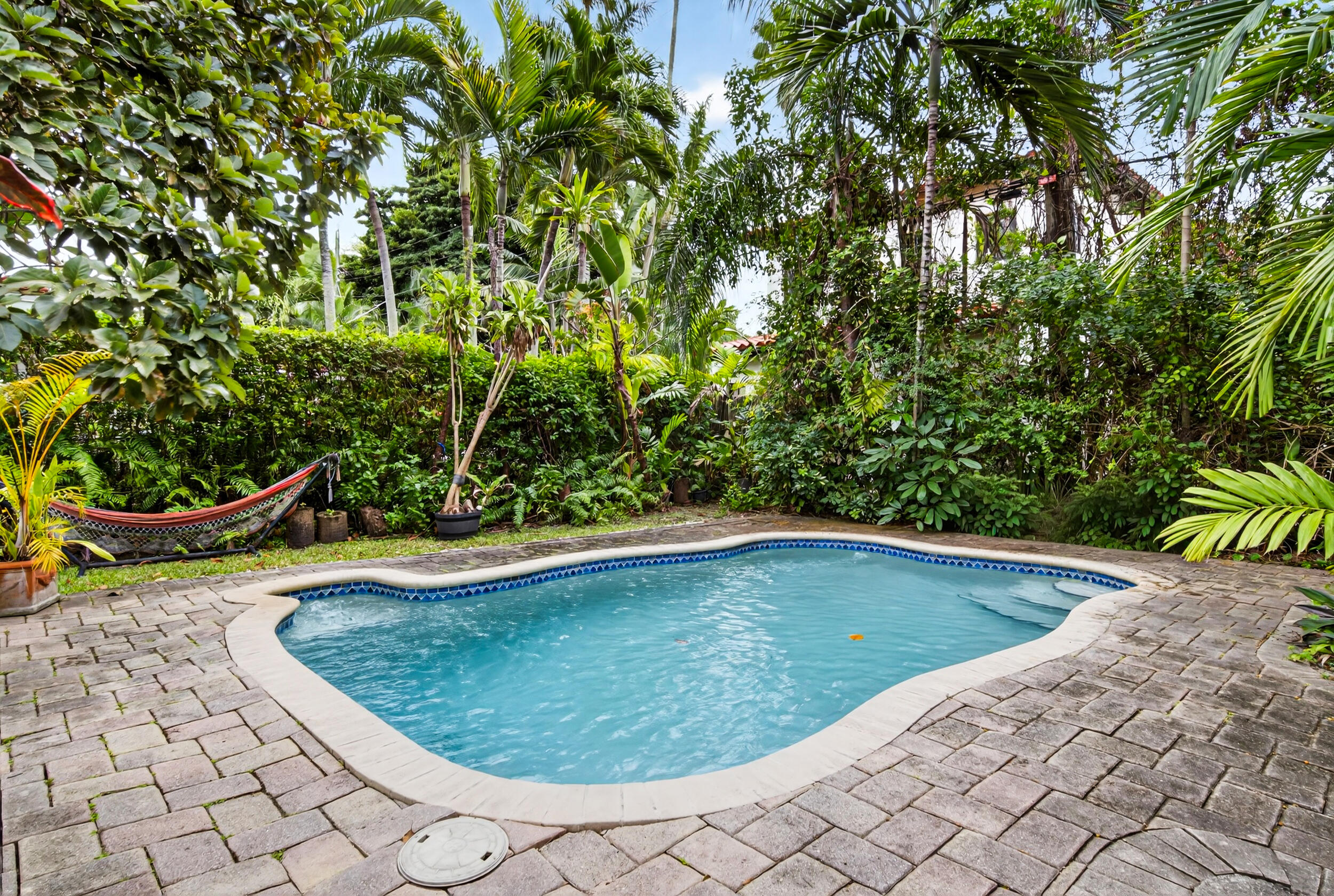 CORAL GABLES CRAFTS SEC - Residential