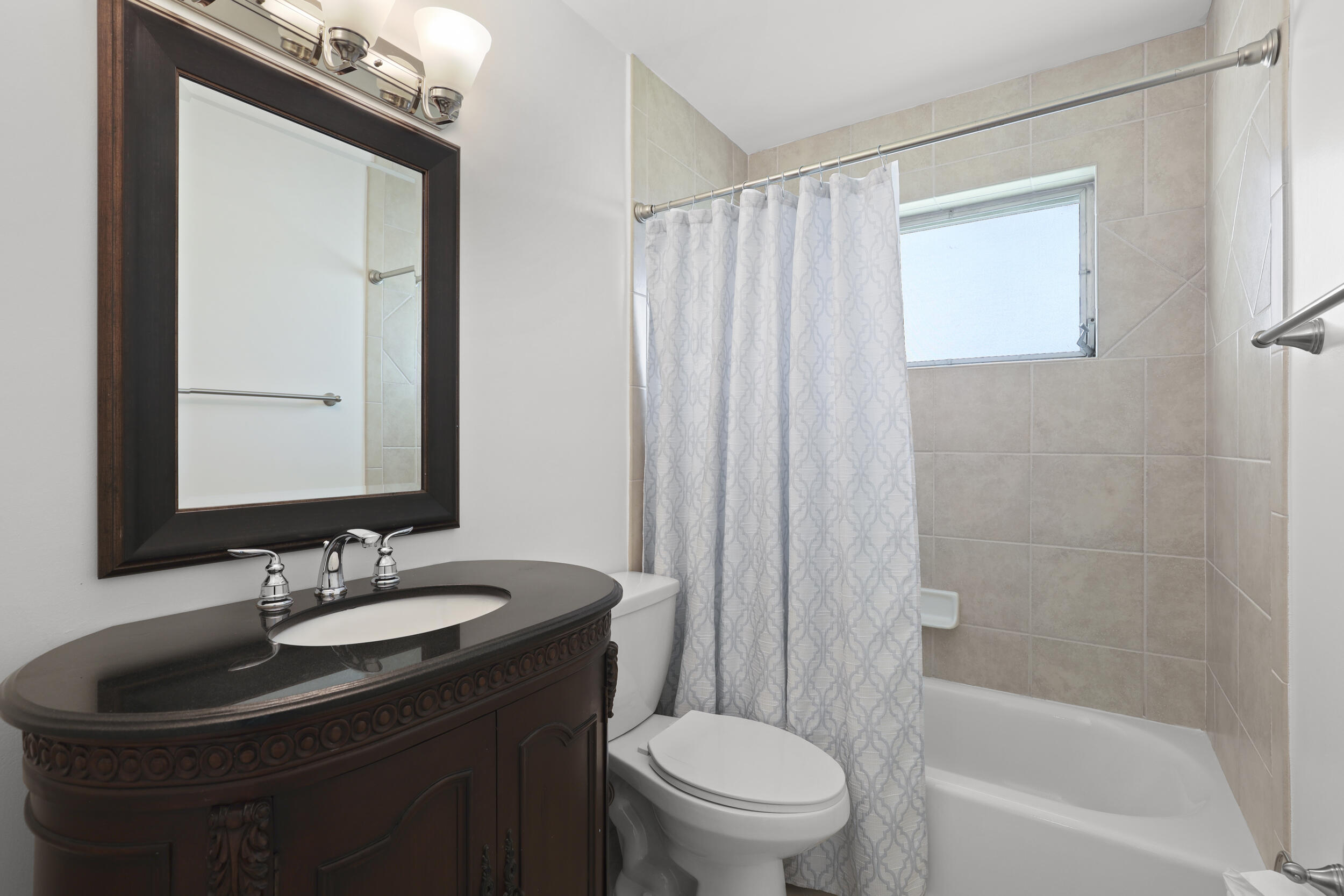 SOUTHGATE - Residential