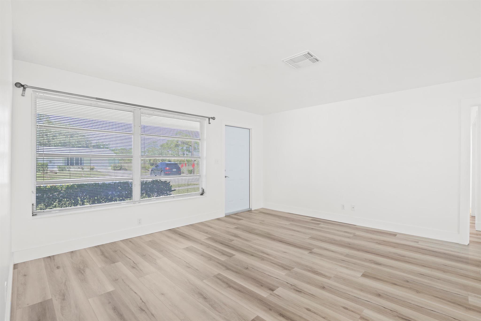 SOUTHGATE - Residential