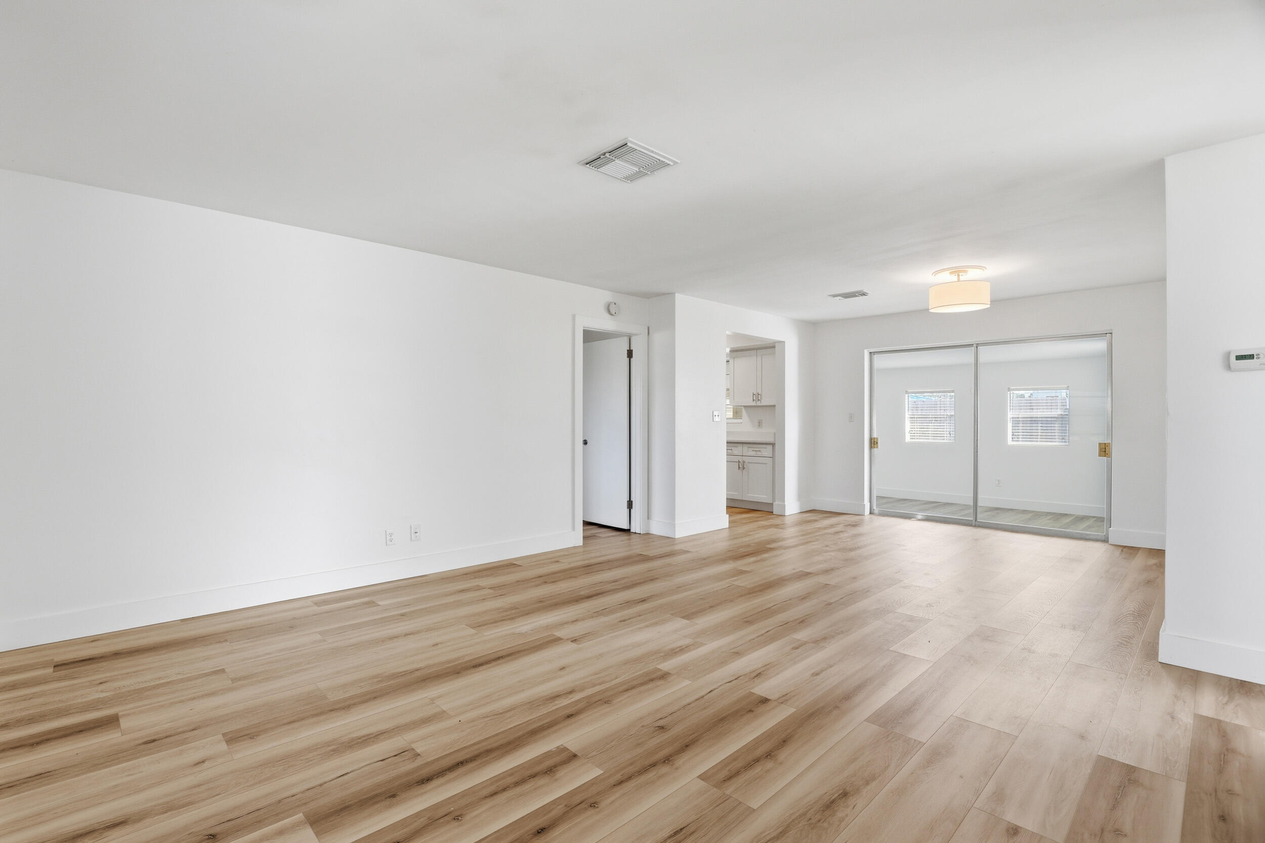 SOUTHGATE - Residential