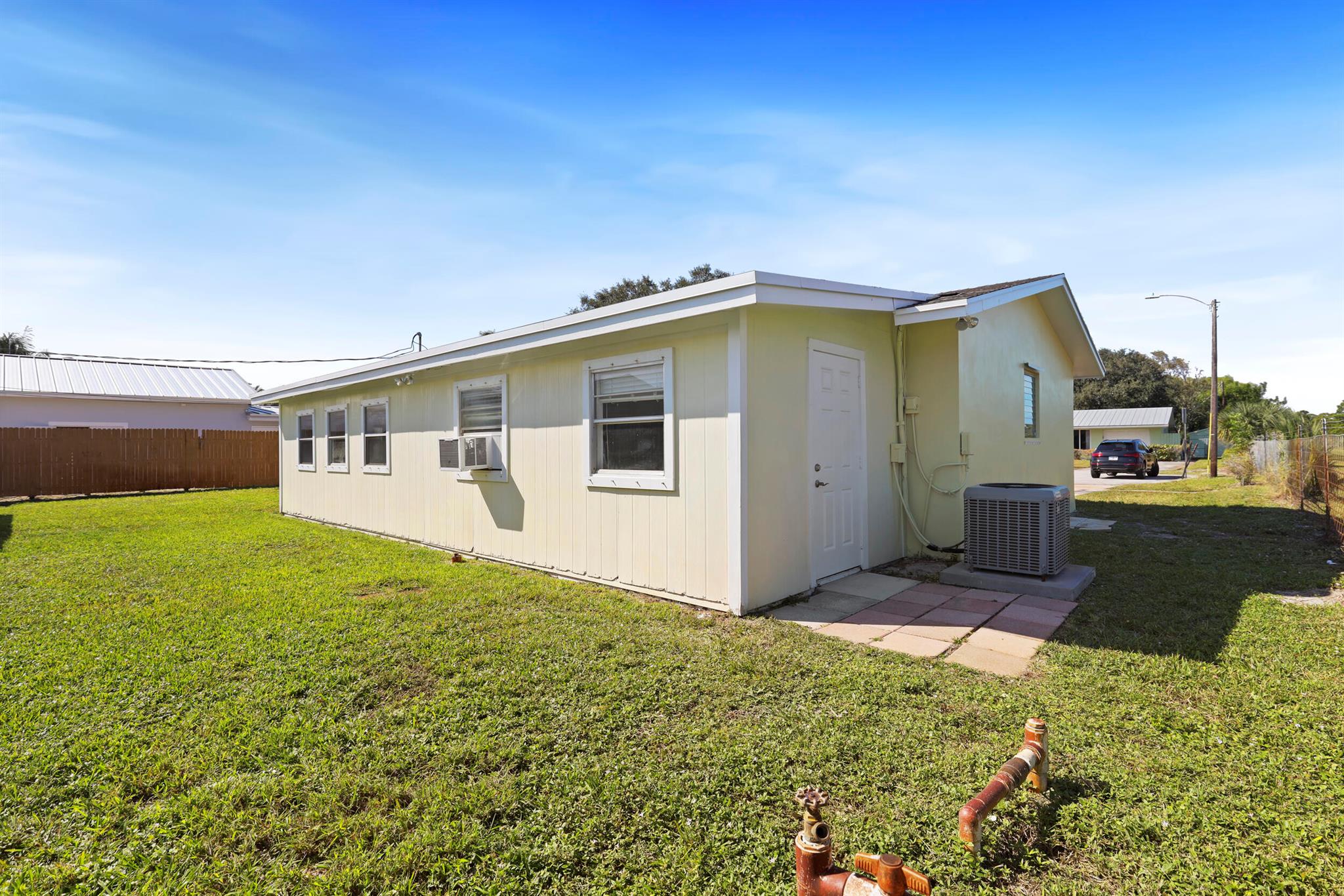 SOUTHGATE - Residential