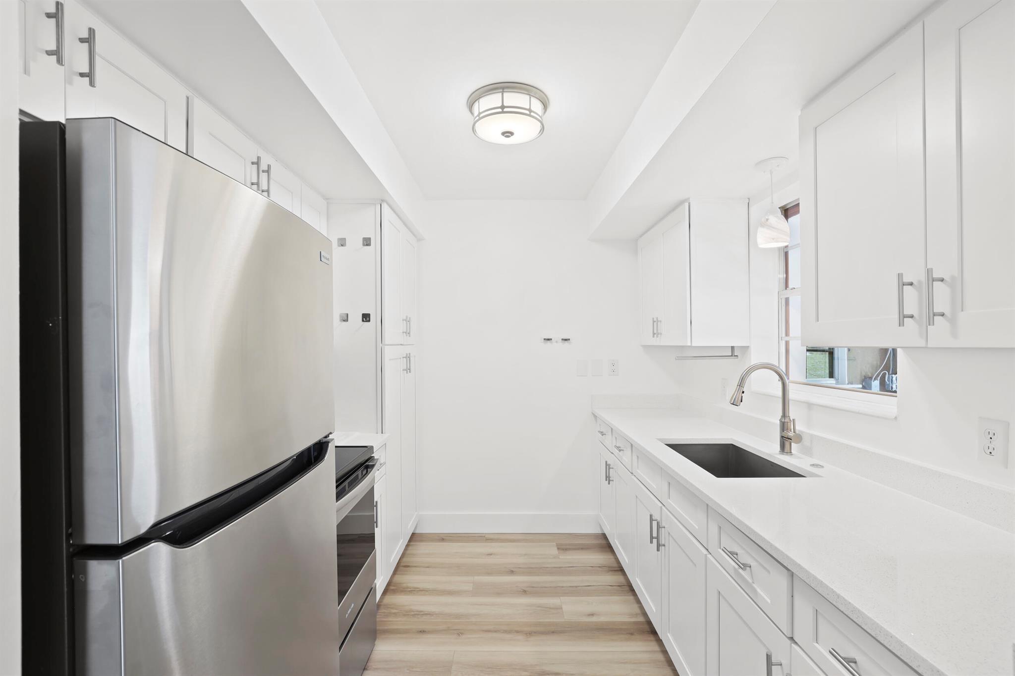 SOUTHGATE - Residential