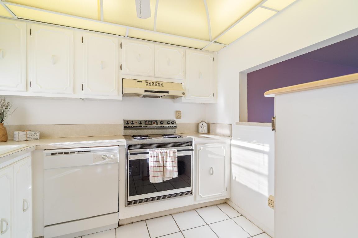 QUAIL RUN OF SUNRISE - Residential