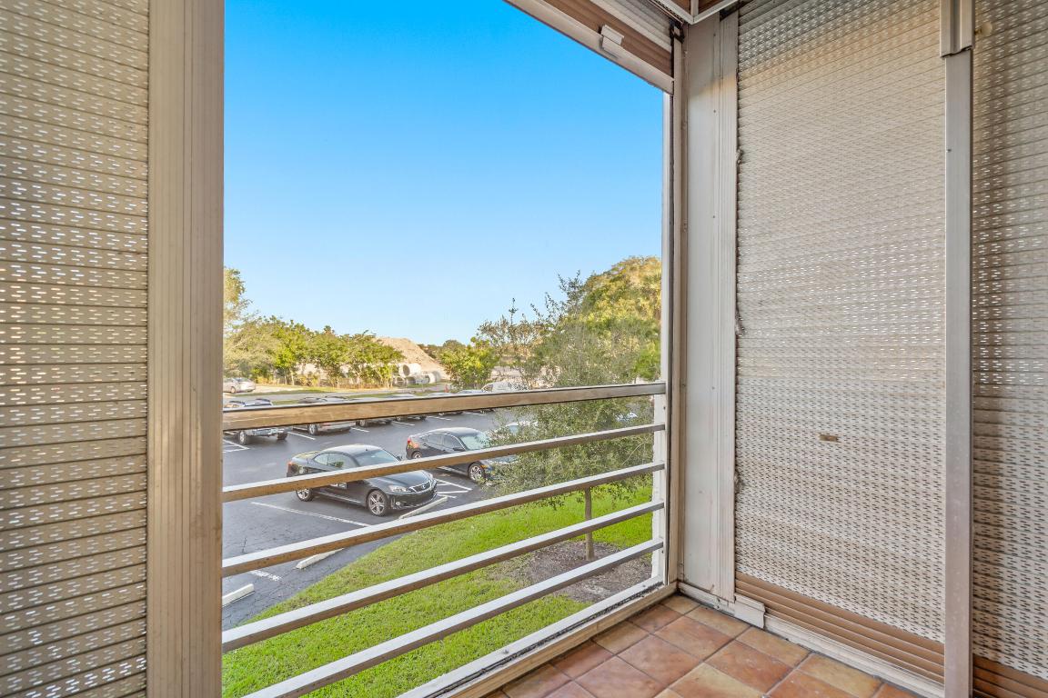 QUAIL RUN OF SUNRISE - Residential