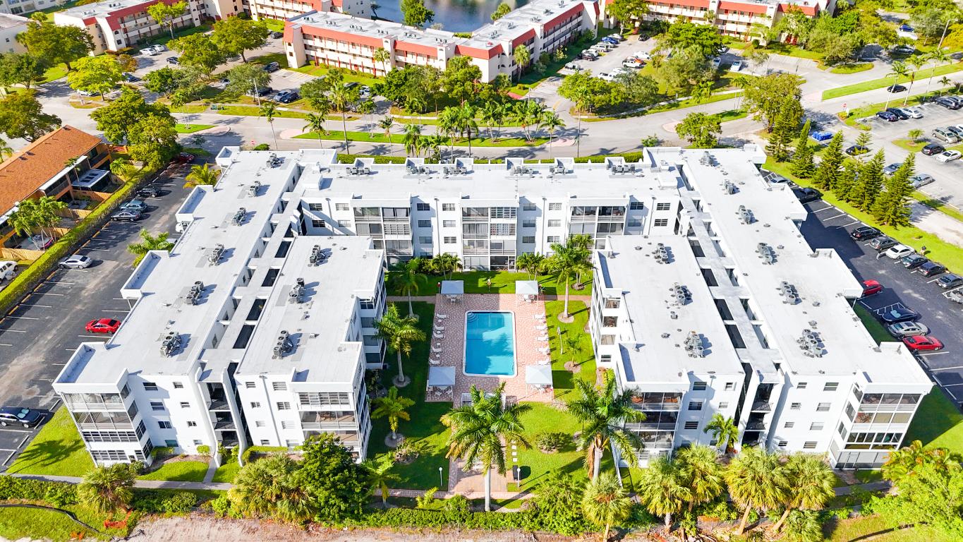 QUAIL RUN OF SUNRISE - Residential