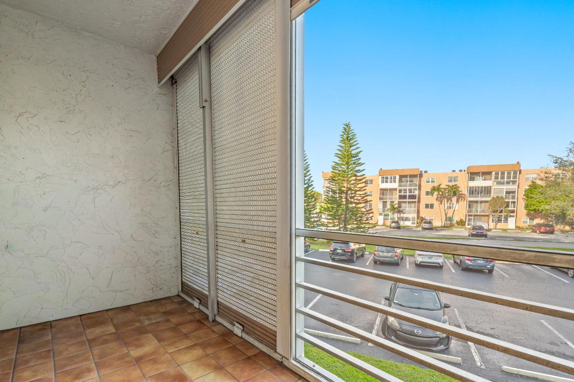 QUAIL RUN OF SUNRISE - Residential