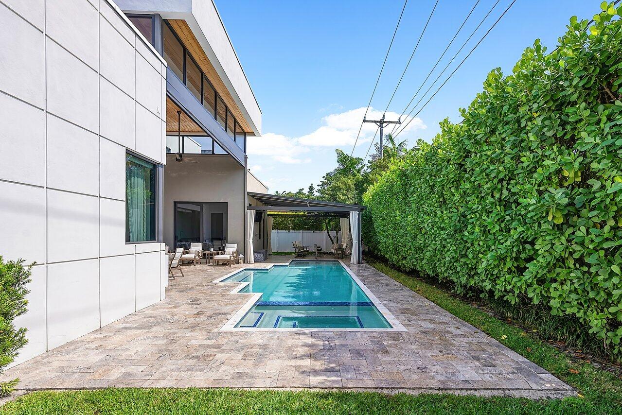 Boca Villas - Residential