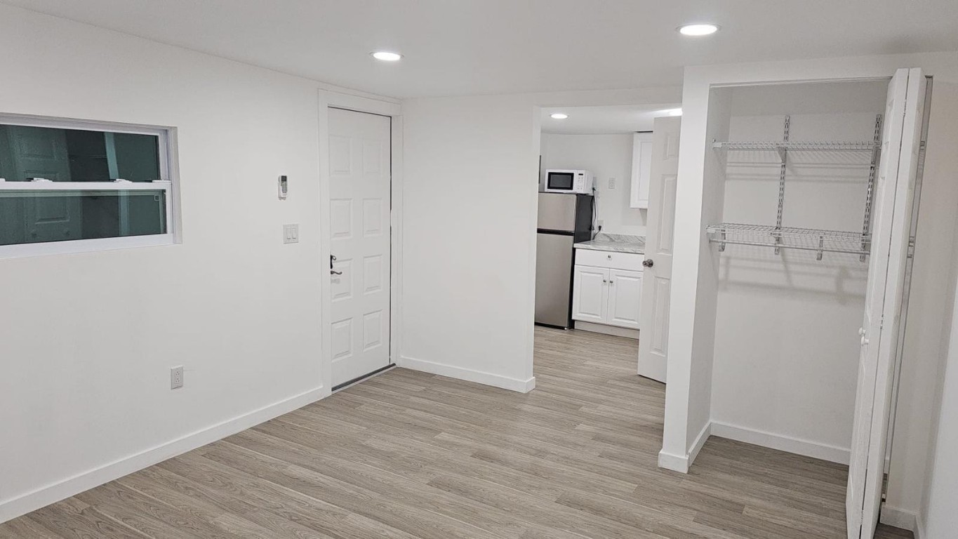 WEIDLINGS - Residential Lease