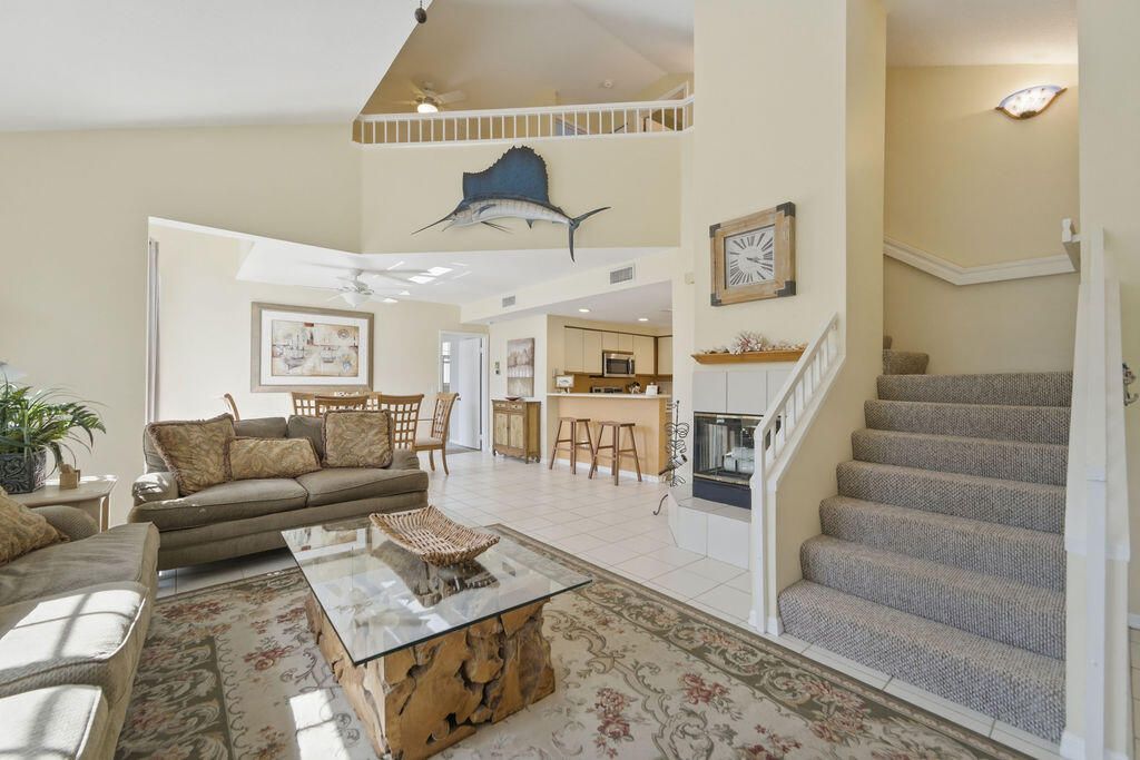 Photo of 1509 Mizzenmast Way, Jupiter, FL 33477 (MLS # B26025987)