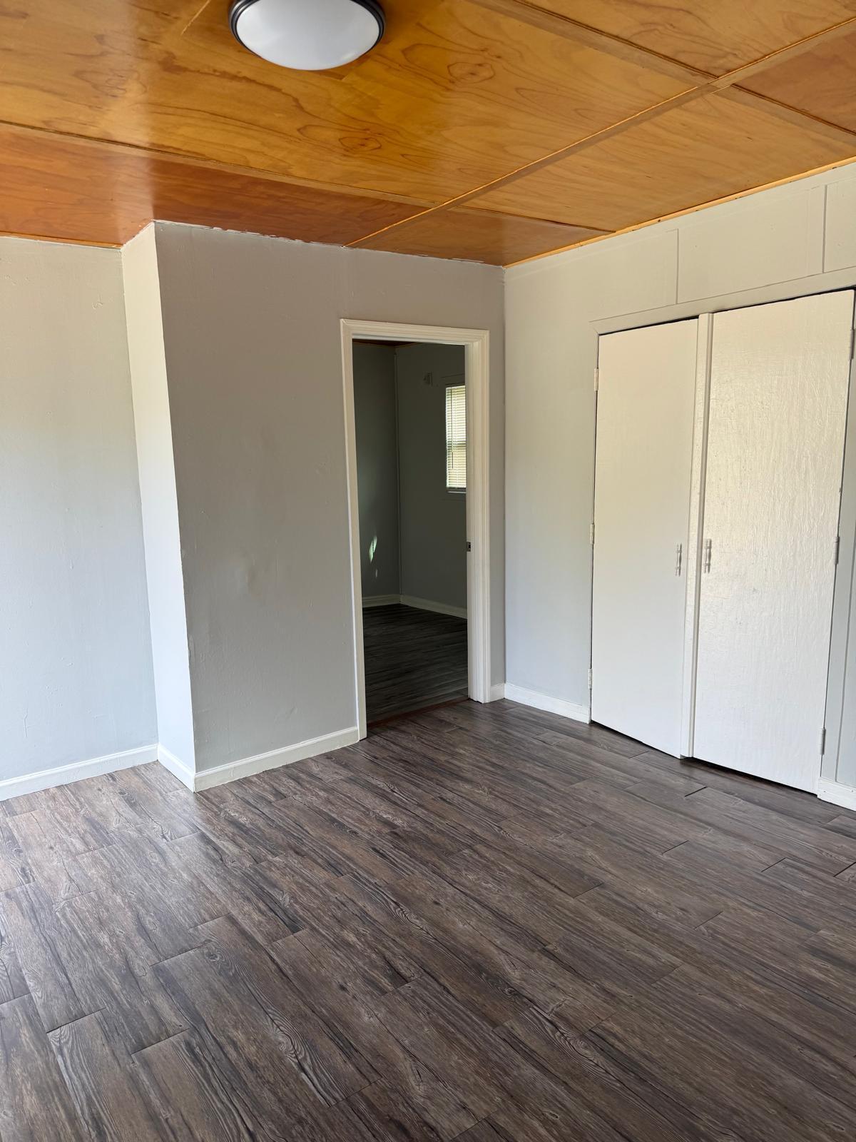 M E GOLDSMITH'S SUBDIVISION - Residential Lease