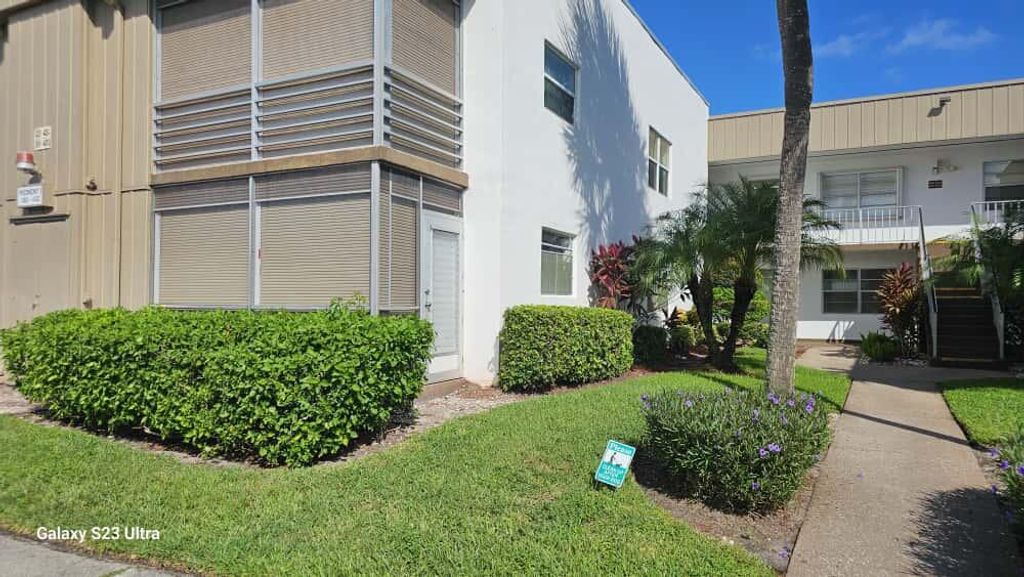 Photo of 400 Piedmont I, Delray Beach, FL 33484 (MLS # B26050427)
