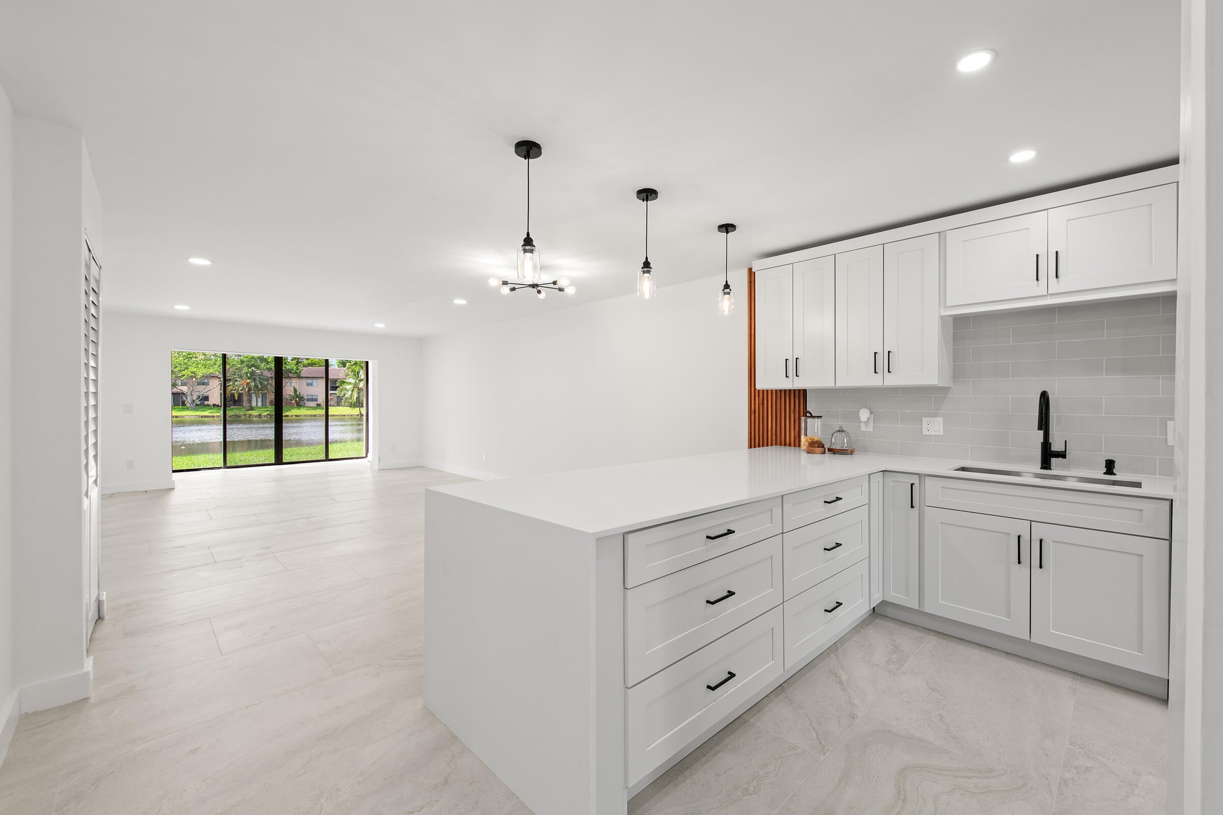 9293 Vista Del Lago 15c, Boca Raton FL 33428