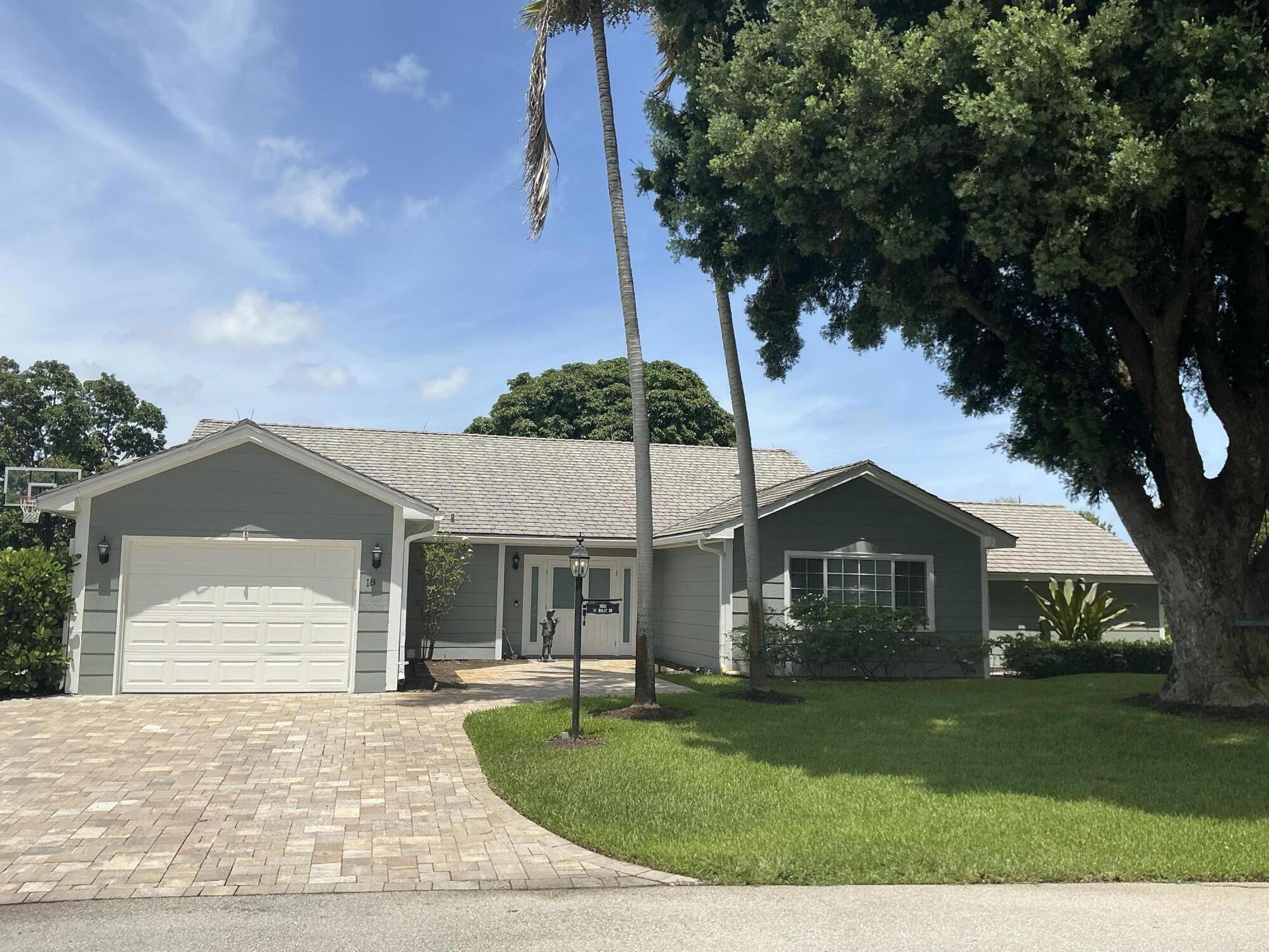 DELRAY DUNES - Residential