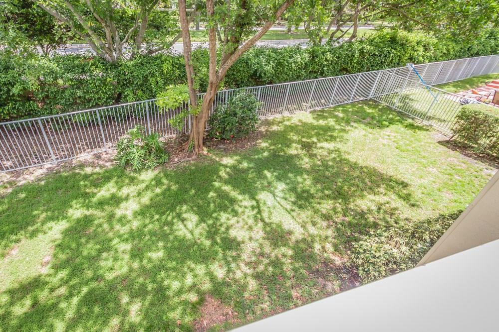 LAKEVIEW WEST 158-44 B TH - Residential