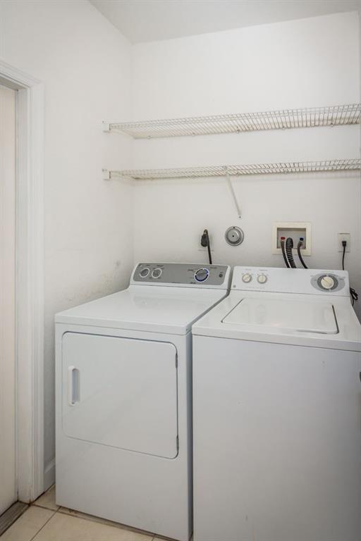 LAKEVIEW WEST 158-44 B TH - Residential