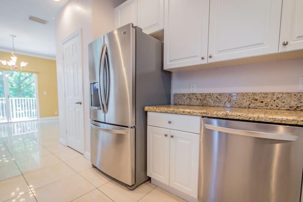 LAKEVIEW WEST 158-44 B TH - Residential